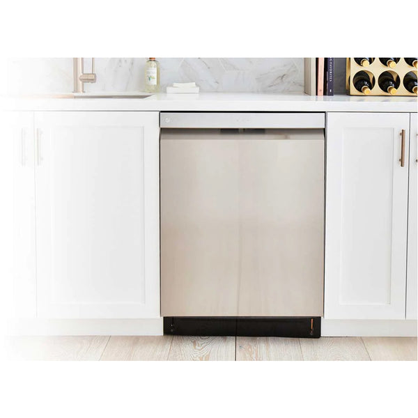 LG Top Control Wi-Fi Enabled Dishwasher with TrueSteam and 3rd Rack - LDTS5552S